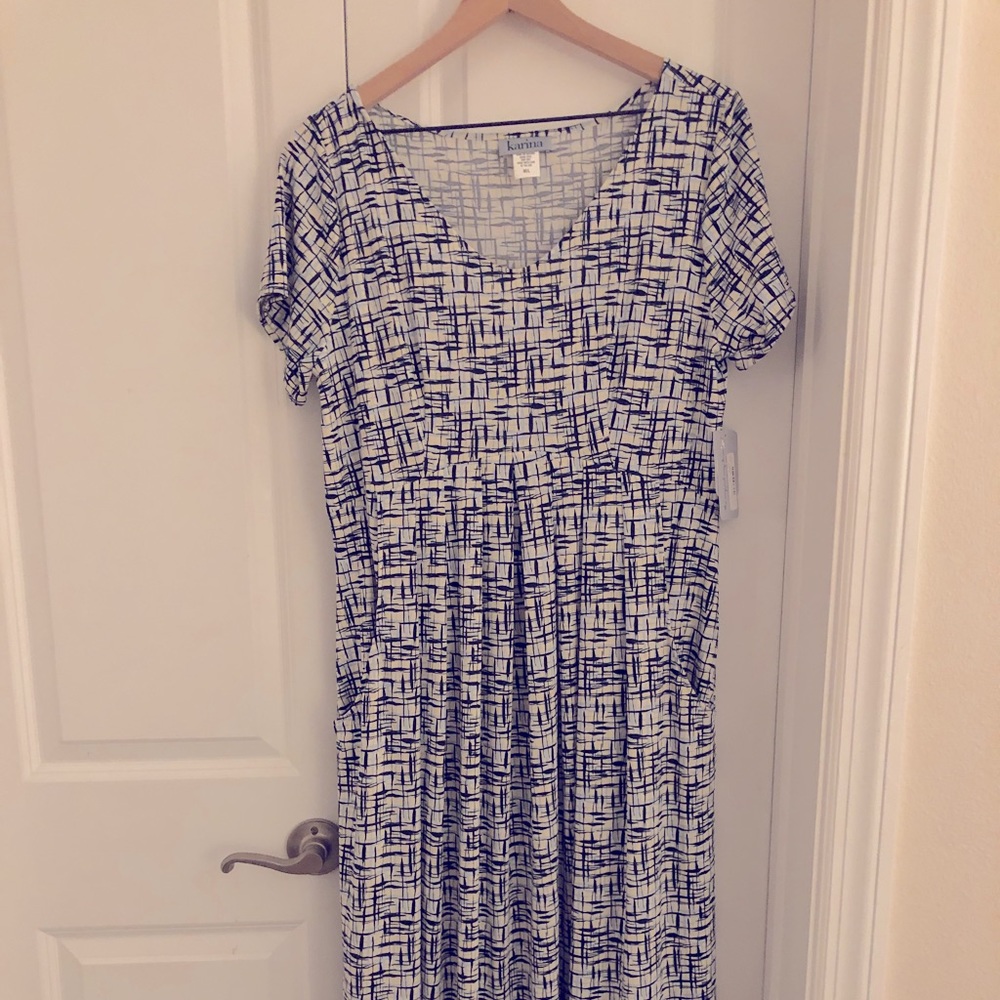 Karina Easy Dress size M/L